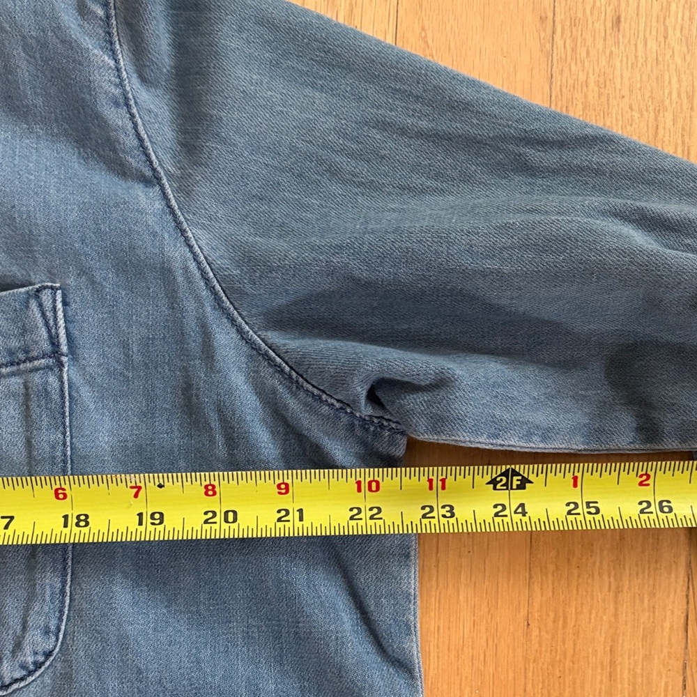 Universal Thread Light Blue Casual (tan) Button Down Shirt with pocket - Picture 6 of 8
